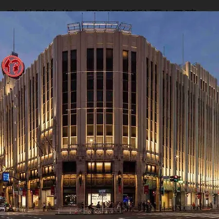 新宿中心地歌舞伎町紧邻伊势丹电器城免费wi-Fi。 Tokyo Exterior photo